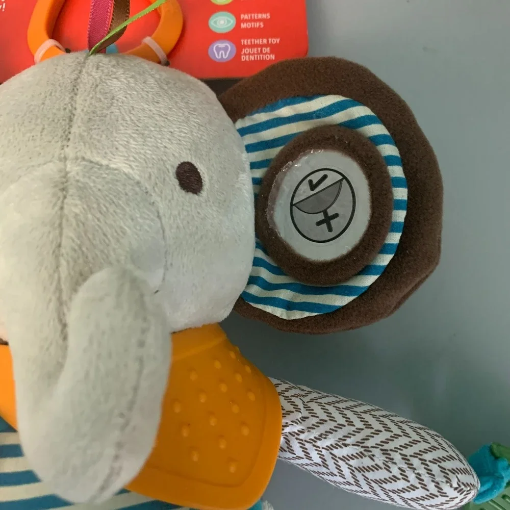 Skip Hop Bandana Buddies Activity Elephant Baby Toy 306202 Multi-Sensory Teether